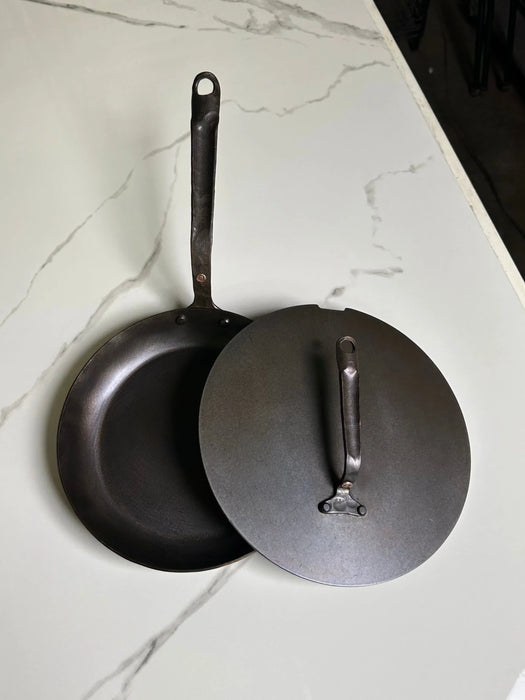 10" Hand Forged Round Carbon Steel Skillet