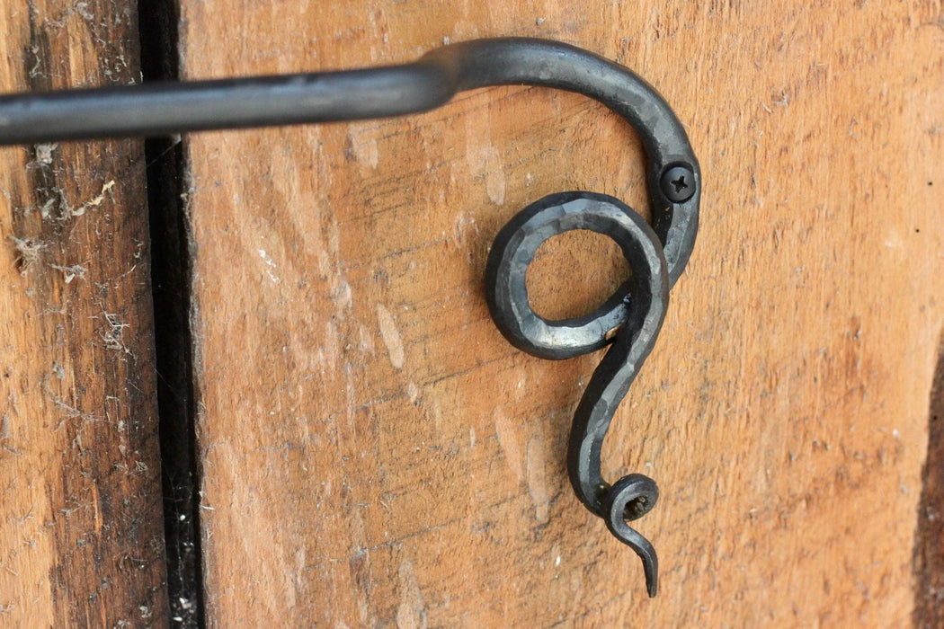 Towel Rack Leaf Design