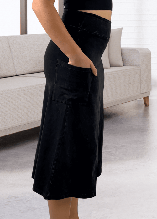 Alyssa Very Versatile Cotton Skirt in Dark Denim
