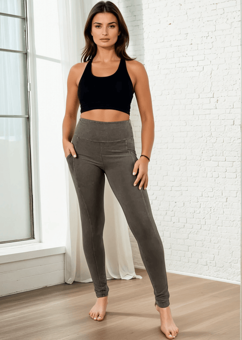 A Perfect Fit Pocket Leggings in Taupe