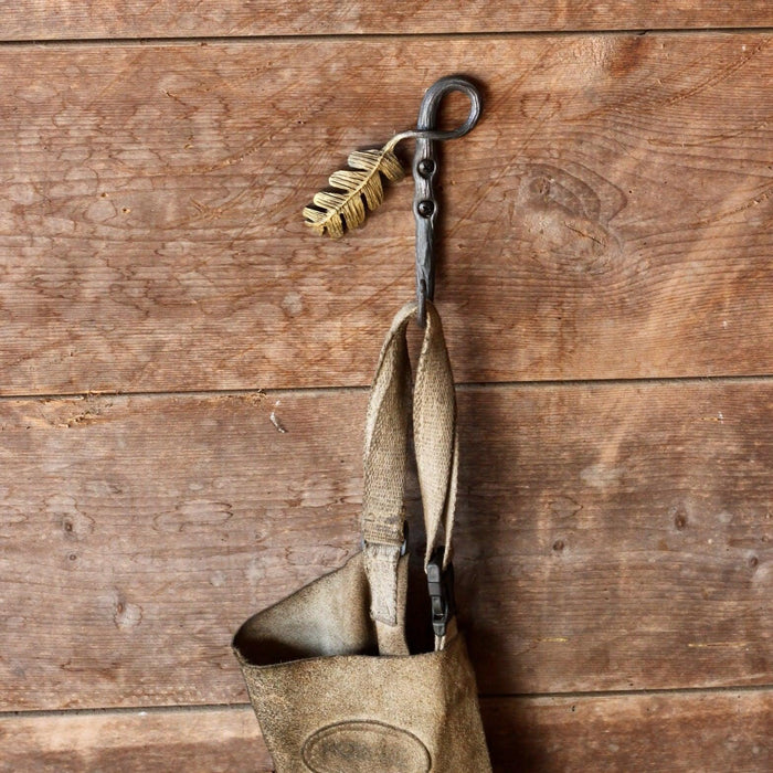 Oak Leaf Hook