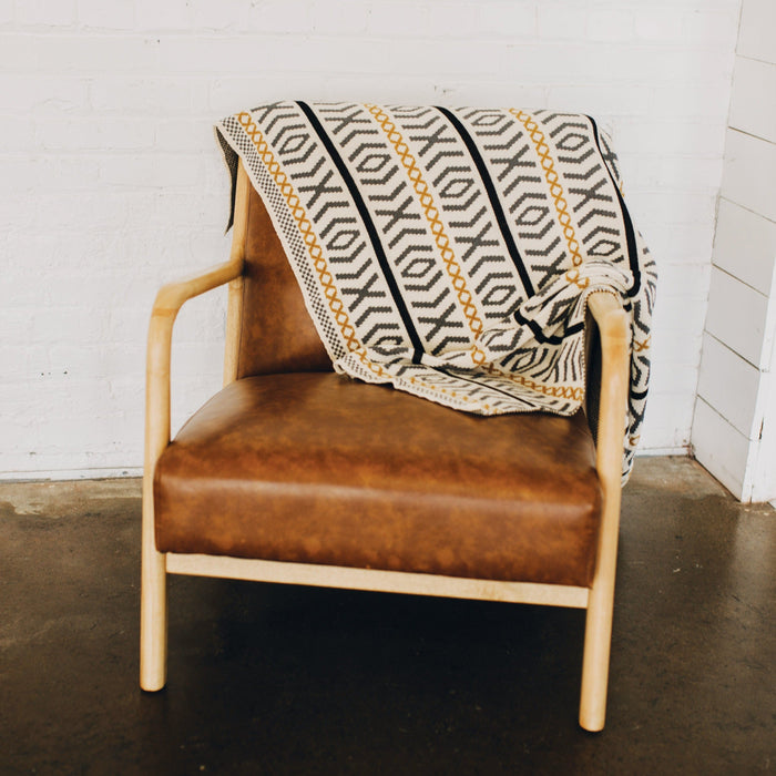 Otok Throw